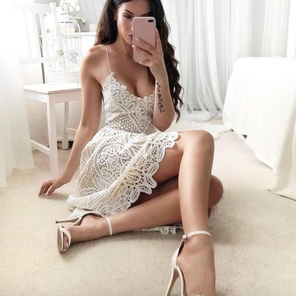 Dresses & Skirts - Sexy Party Dress Deep V Neck Backless Lace Dress